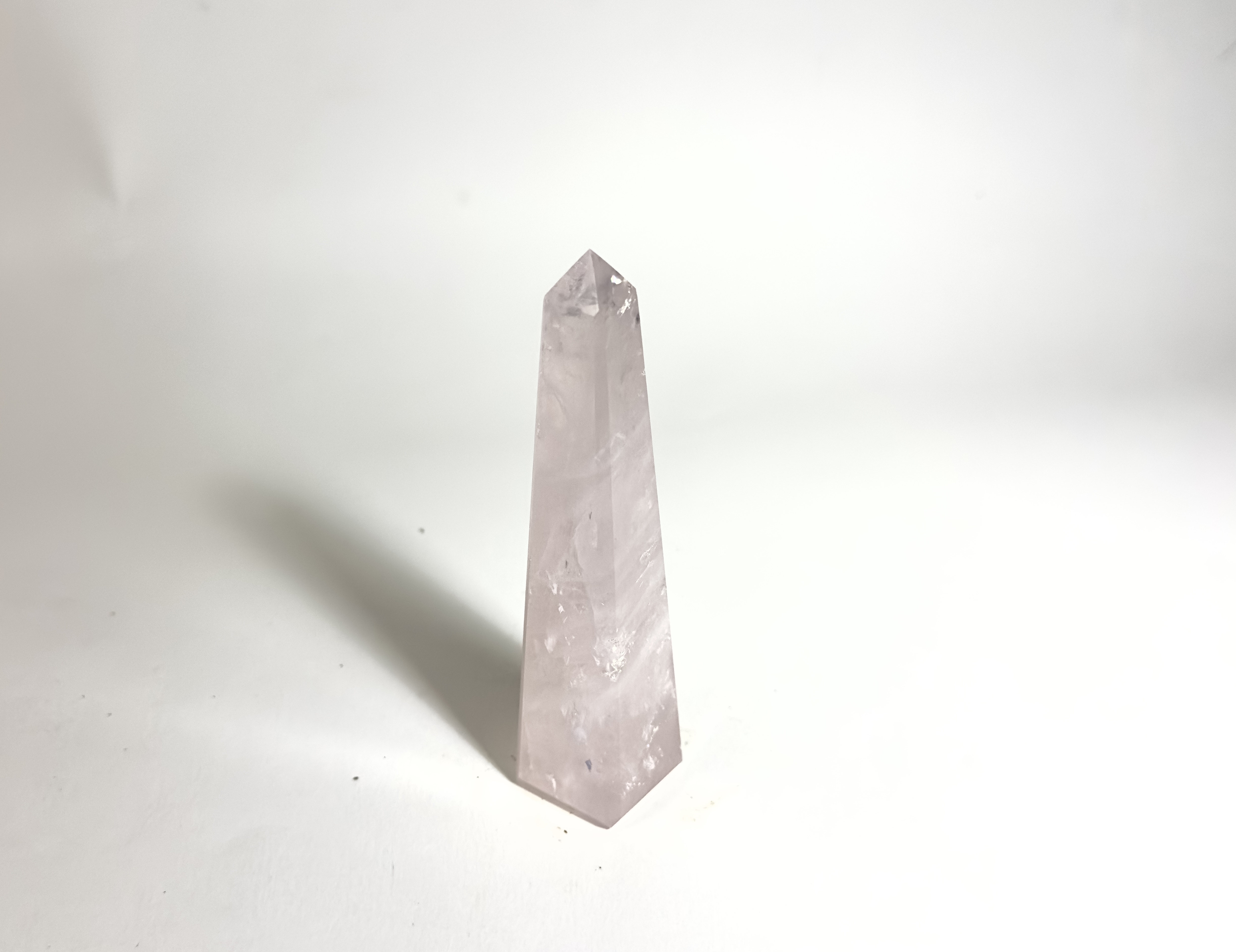 Pembe%20Kuvars%20Obelisk